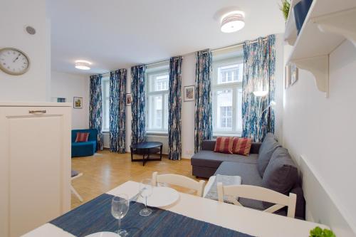 One-Bedroom Apartment image 7