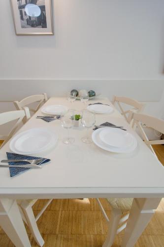 Modern Apartment Charvátova 5