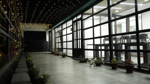 POD N BEYOND SMART HOTEL @BISTUPUR in Jamshedpur