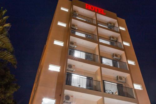 Domum Hotel - 출입구