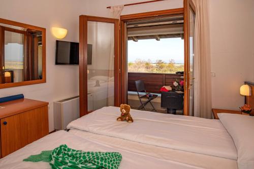 Hotel Caneo 4