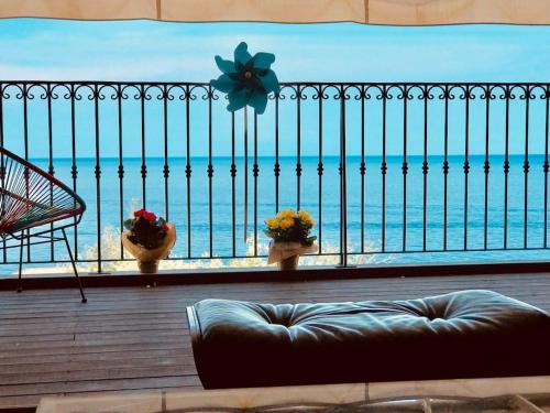 Magnifique triplex face à la Mer (Magnifique triplex face a la Mer) in San Martino Di Lota