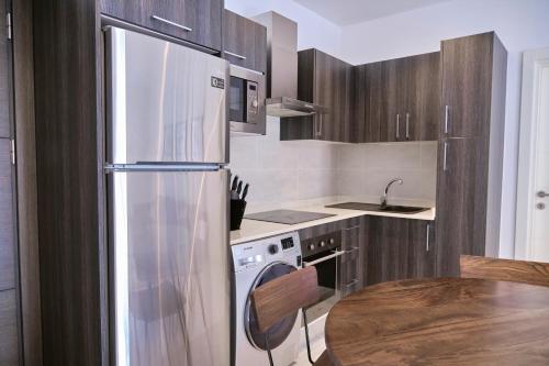 One-Bedroom Apartment image 10