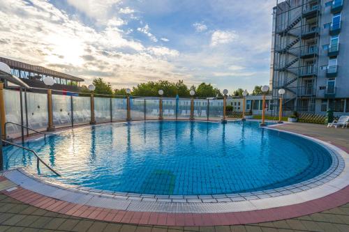 Radenci Spa Resort - Sava Hotels & Resorts - 수영장