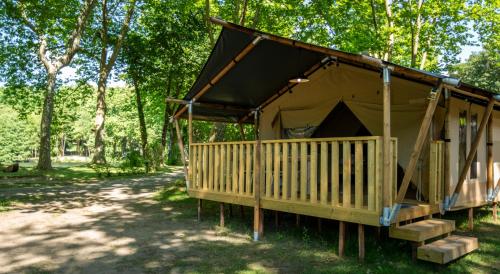 2 bedrooms, 3 beds