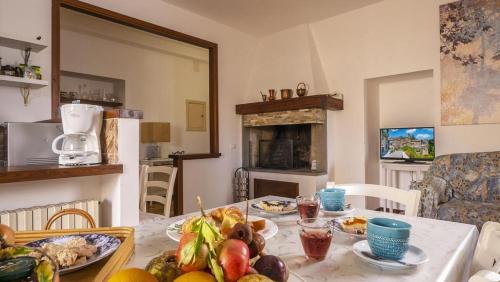 Three-Bedroom Apartment image 5