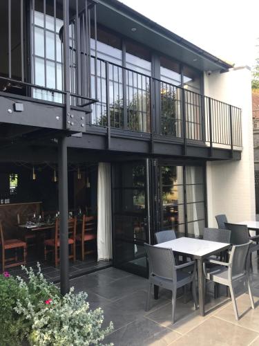 المنظر الخارجي, The Kings Head in دوركينج