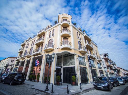 Royal Venezia Hotel – Batumi, IL