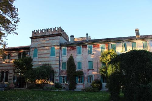  Ai Tigli, Pension in Castel dʼArio bei Gazzo