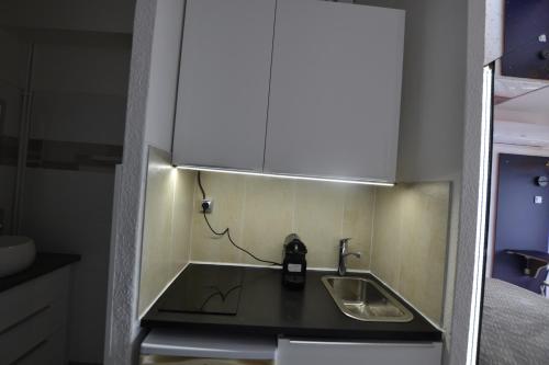 One-Bedroom Apartment image 10