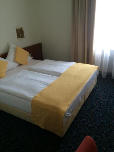 Double Room with French Bed