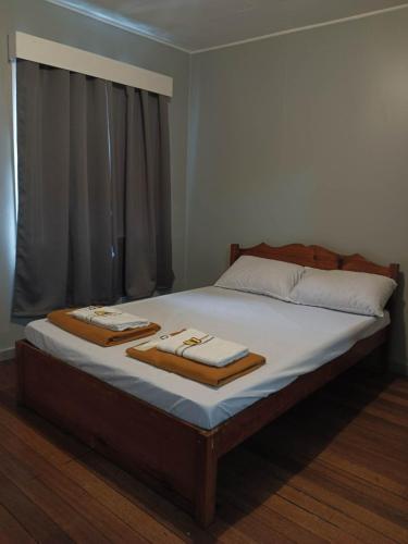 Guestroom, Villa Milagros in Baguio