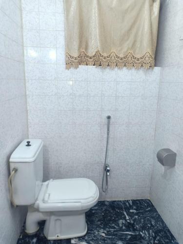 Room with Separate Entrance & Parking & Fast Wifi, Исламабад (фото 8)