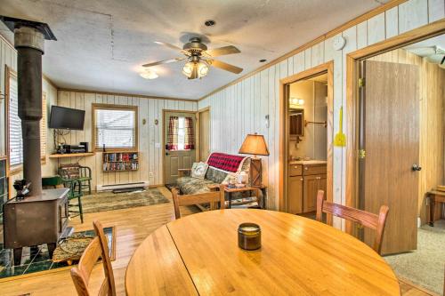 Secluded Remer Cabin with Lake Access! in Hill City