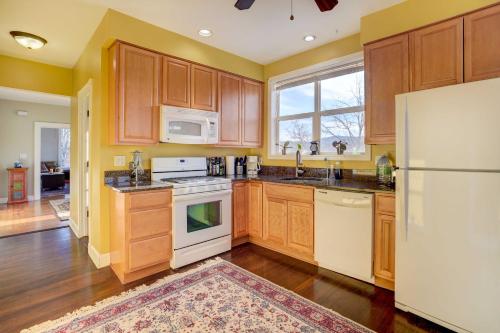 Canal-Front Waterford Apartment on Hudson River in Waterford (NY)