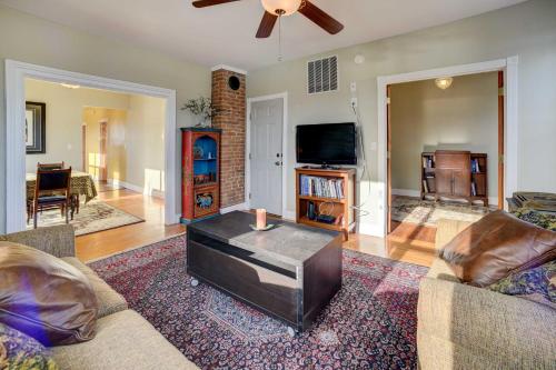 Canal-Front Waterford Apartment on Hudson River in Waterford (NY)