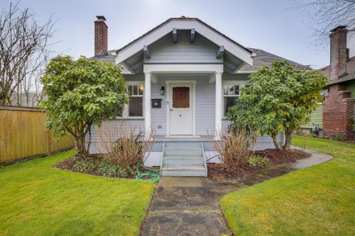 Charming Tacoma Vacation Home with Fenced Yard