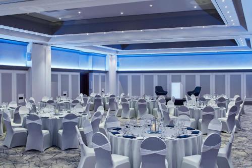 Leeds Marriott Hotel - image 6