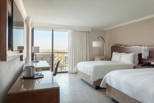 Fort Lauderdale Marriott Harbor Beach Resort & Spa