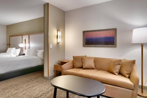 Fairfield Inn & Suites by Marriott Denver West/Federal Center