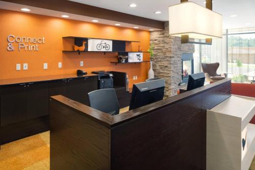 Business Center, Fairfield Inn & Suites Athens in Athens (OH)