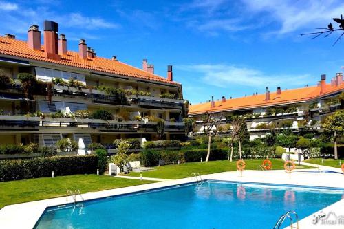 Apt Parc Del Mar in Sitges very near Beach