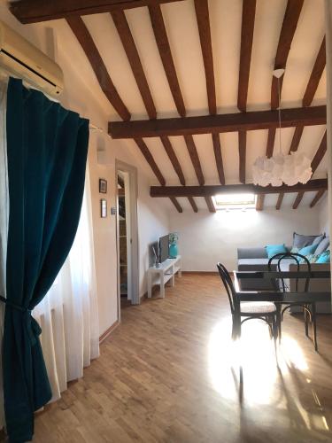  Casa Alfieri-graziosa mansarda in centro a Livorno in Livorno