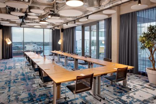 Residence Inn by Marriott Amsterdam Houthavens - image 2