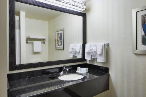 Fairfield Inn and Suites Columbus Polaris