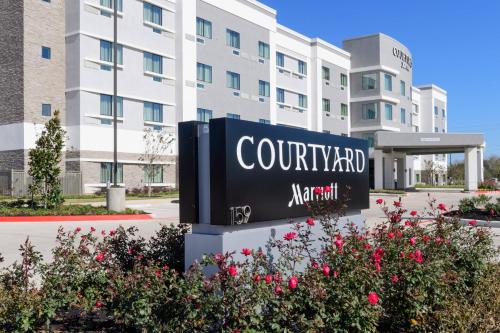 Courtyard by Marriott Lake Jackson