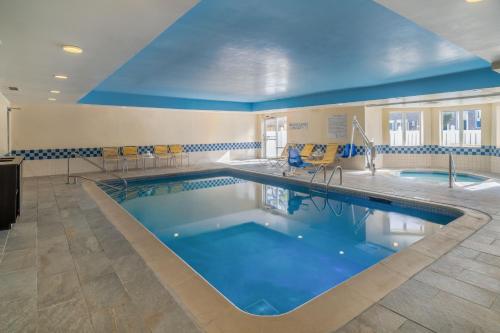 Kolam renang, Fairfield by Marriott Inn & Suites Nashville Smyrna in Smyrna (TN)