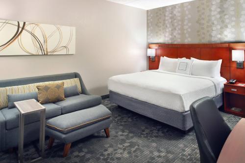 Courtyard by Marriott Raleigh Cary