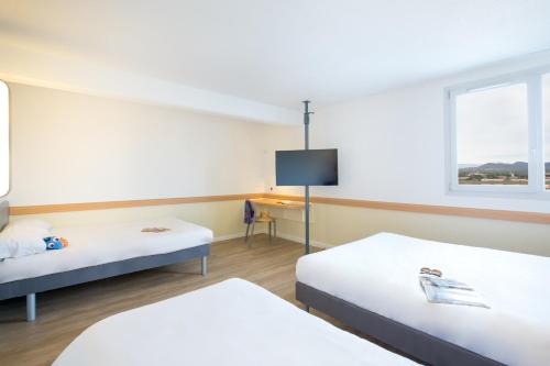 Ibis Budget Frejus St Raphael Centre et Plage in Capitou