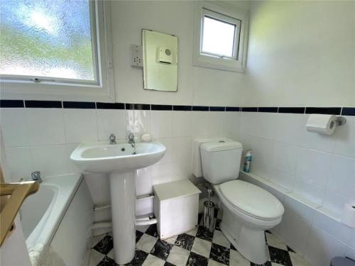15 The Drive, Penstowe Holiday Park, Kilkhampton, Bude, Cornwall 5