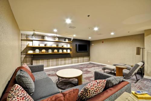 Courtyard by Marriott Jacksonville Airport Northeast - image 5