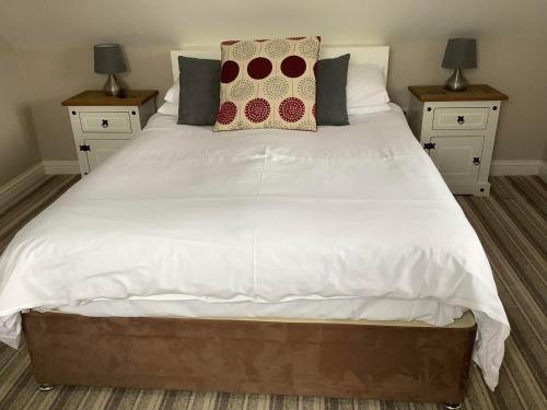 New Overlander Inn - image 2