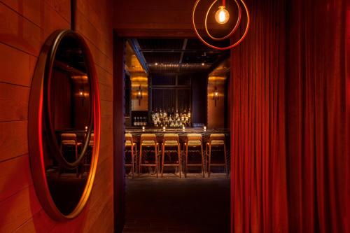 MOXY NYC Times Square - image 10