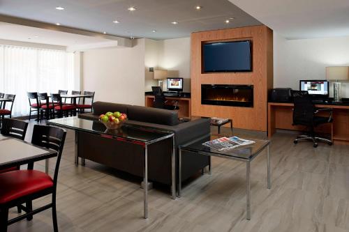 Residence Inn by Marriott Montreal Downtown