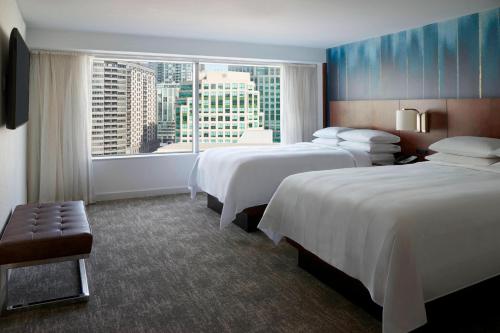 1 Bedroom Suite, 2 Double, Sofa bed, City view