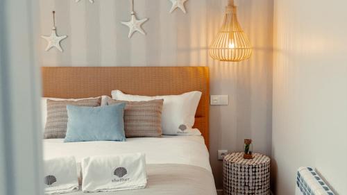 . Shellter Apartments by the sea