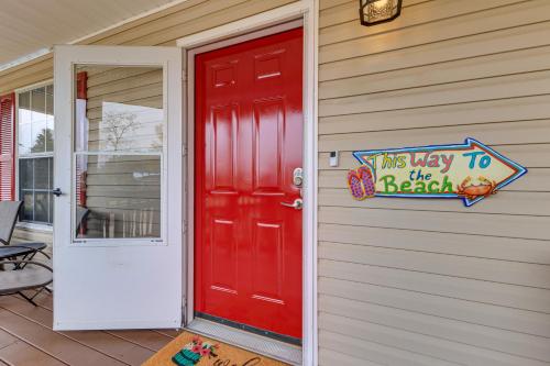 Charming Biloxi Vacation Rental Near Beach!