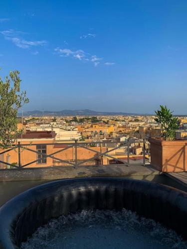 Spectacular and Cozy Loft w/Terrace, near Termini, Roma (foto 6)