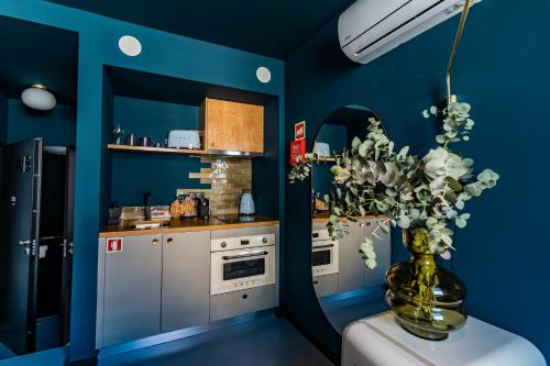 Regras 45 Building A by LovelyStay in Porto