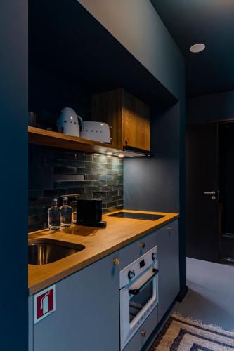 Regras 45 Building A by LovelyStay in Porto