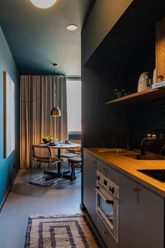 Regras 45 Building A by LovelyStay in Porto
