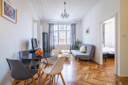 Royal Road Residence - image 12