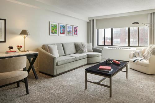 Capitol Hill Hotel - image 13