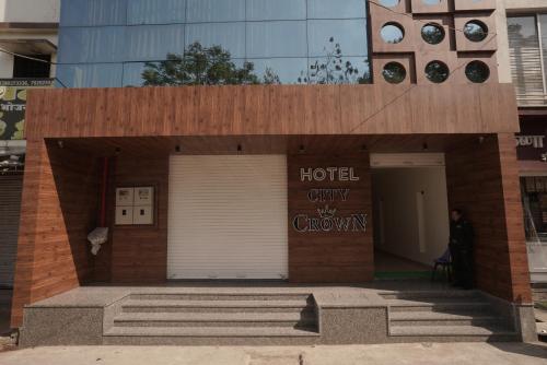 HOTEL CITY CROWN