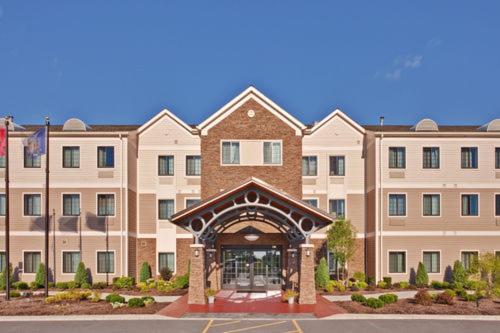 Hawthorn Suites by Wyndham Williamsville Buffalo Airport