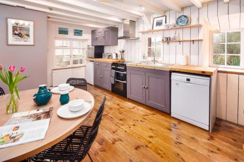 Kitchen, Brynarth Country Cottages in Bronant